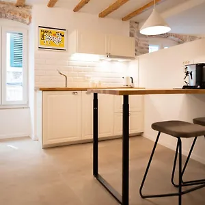 Vitelli And Apartamento Split